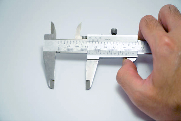 caliper tool for quality assurance measurements
